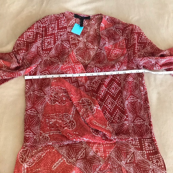 BCBGMaxazria Hi/Low V-Neck Blouse - Size XS - Picture 7 of 10